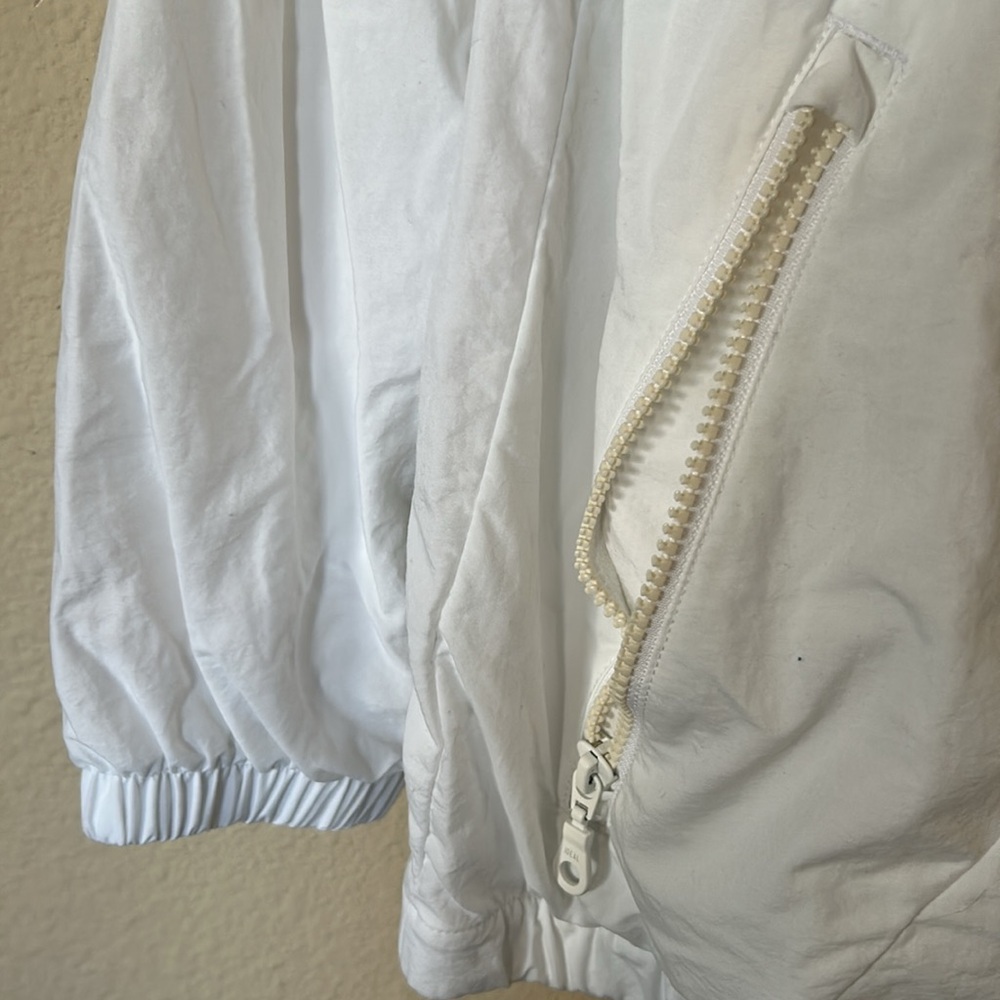 Adidas White Track Jacket Gold, Red, and Blue Design Urban Outfitters Medium - Picture 8 of 10